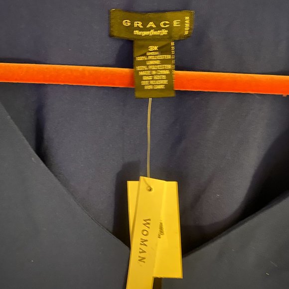 NWT 3/4 length sleeve blouse - Picture 3 of 3